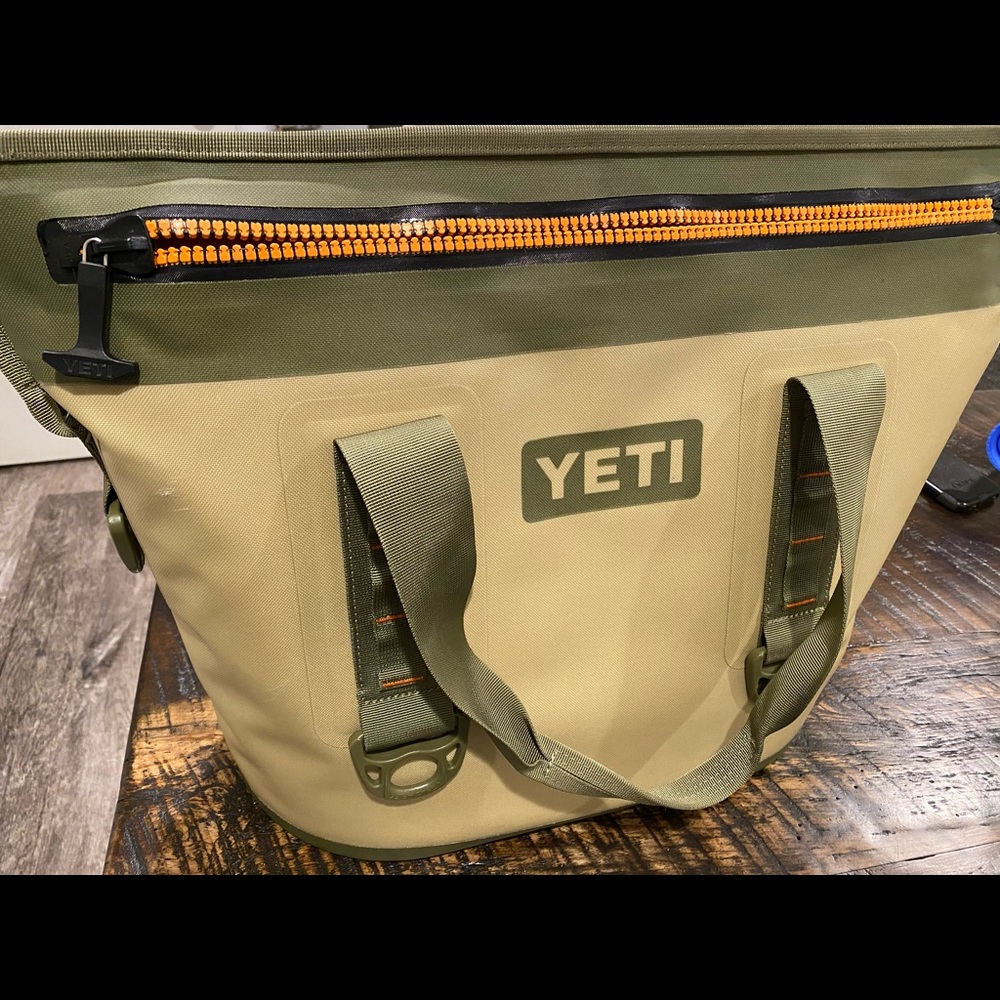 Yeti Hopper Two 20 Soft Cooler